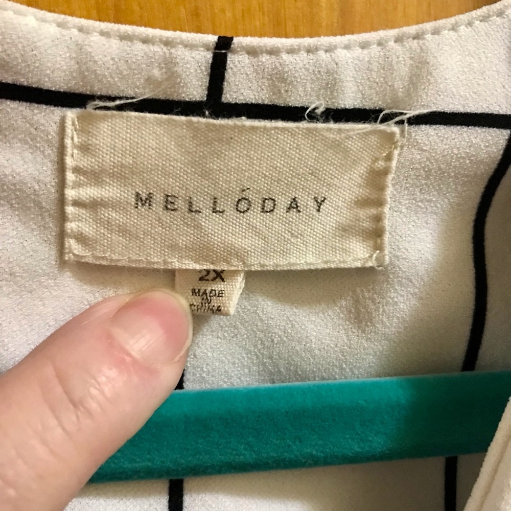 Melloday Black/White Windowpane Blouse 2X - Picture 4 of 5